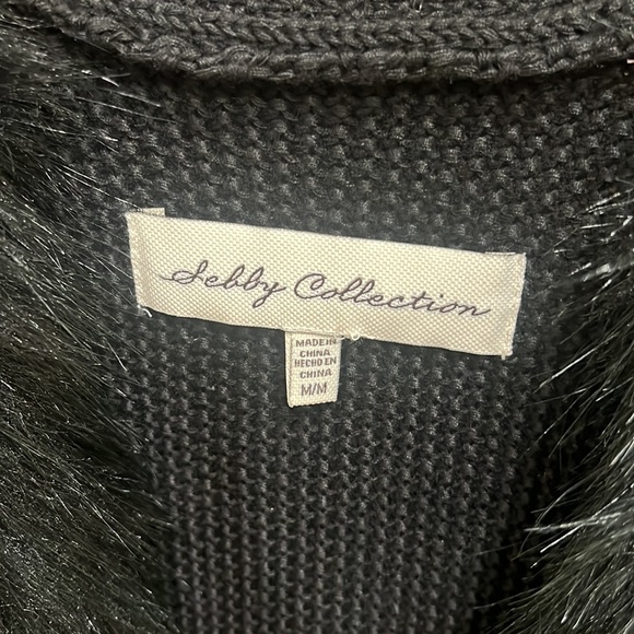 Fur vest - Picture 2 of 4